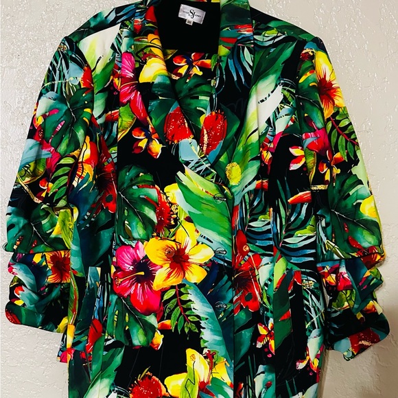 Sassy Jones- Floral Women's Jacket/Pants SUIT🔥🔥🔥 - Picture 2 of 8